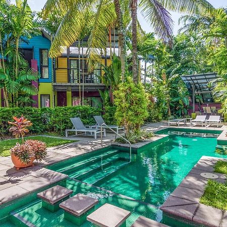 Dreamcatcher Beach-Side Apartments Port Douglas Exterior photo