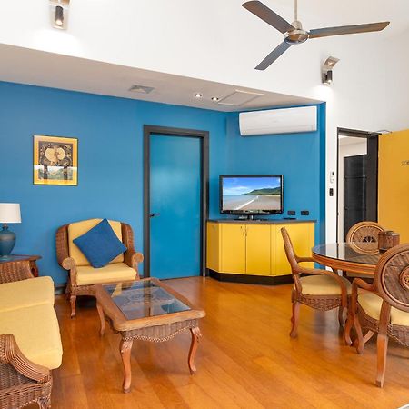 Dreamcatcher Beach-Side Apartments Port Douglas Exterior photo
