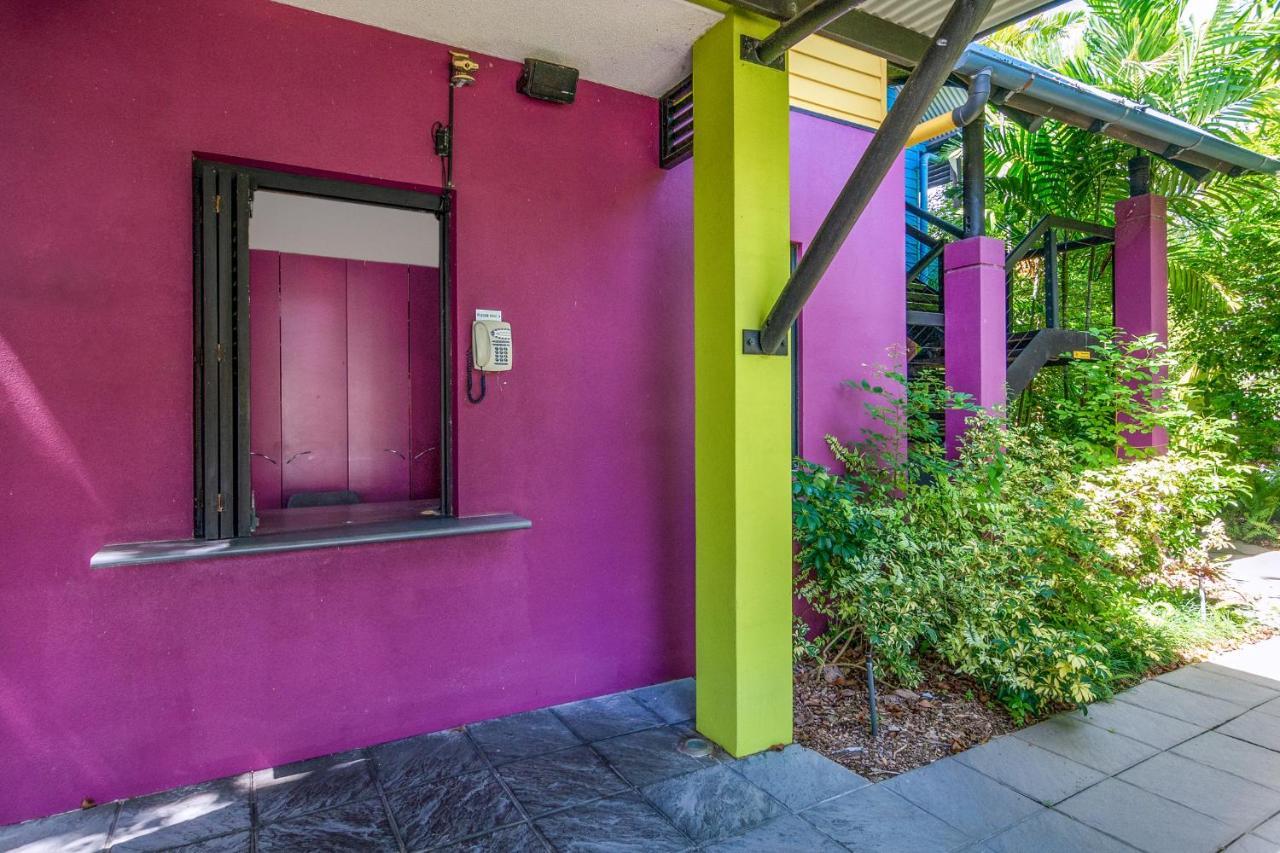 Dreamcatcher Beach-Side Apartments Port Douglas Exterior photo