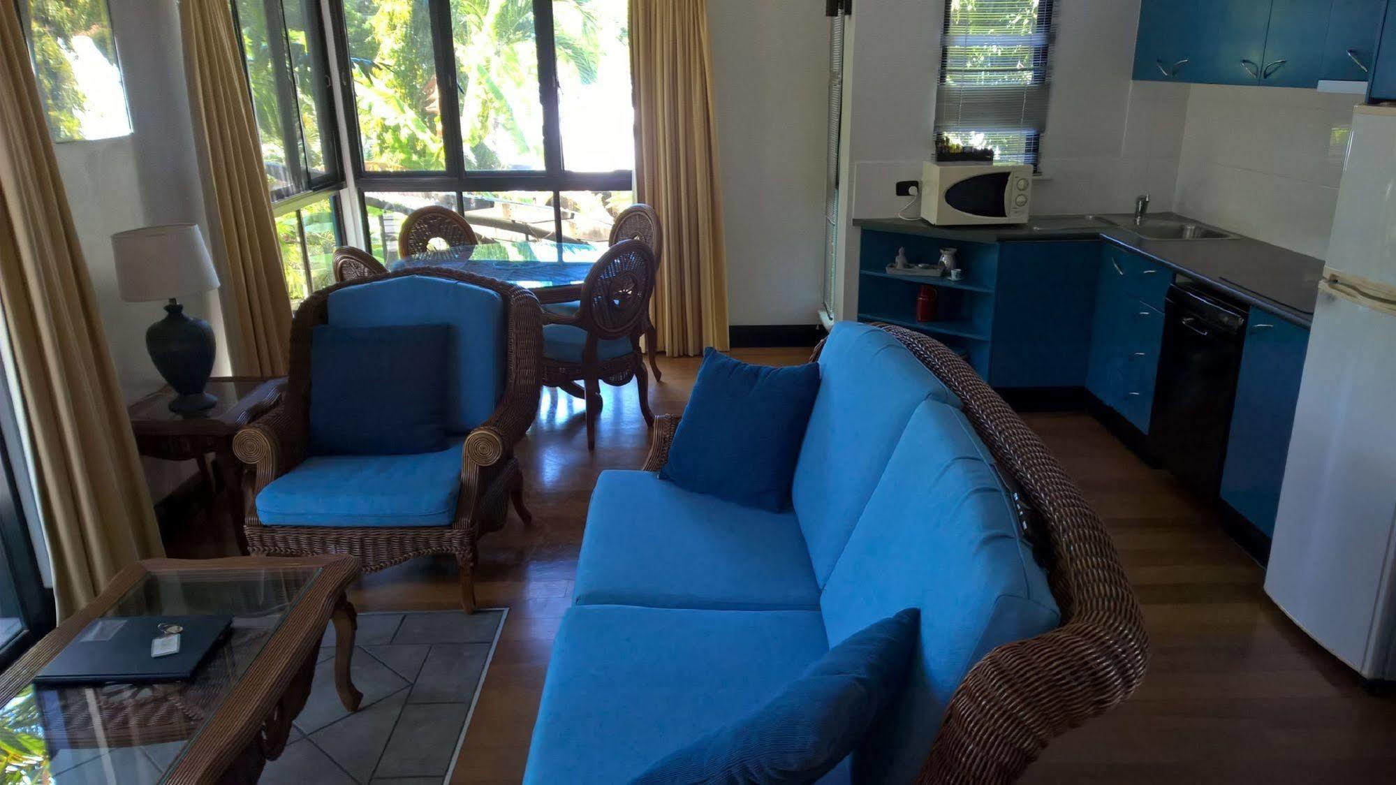 Dreamcatcher Beach-Side Apartments Port Douglas Exterior photo